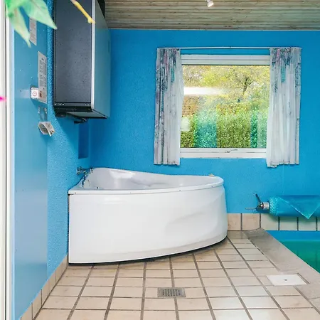 Feriehus 12 Person In Oksbol *