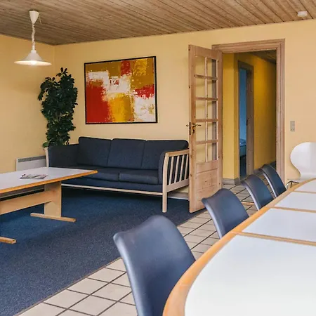 12 Person In Oksbol Feriehus