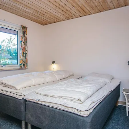 12 Person In Oksbol * Oster Vrogum
