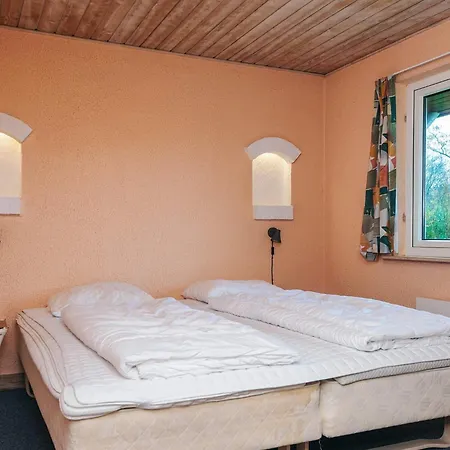 12 Person In Oksbol * Oster Vrogum