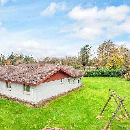 12 Person In Oksbol Feriehus Oster Vrogum